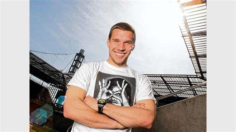 Transfer News „reizvoll“ Podolski Spricht Vom Ausland Bundesliga