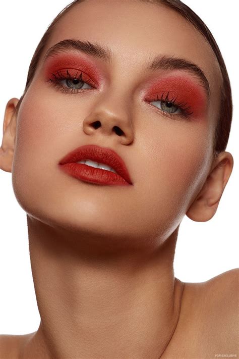 Sophia Tatum Wears Bold Red Eyeshadow And Lipstick Shade Photo Beth Sternbaum Red Eyeshadow