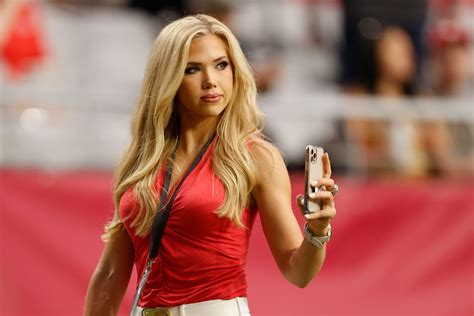 Chiefs Heiress Gracie Hunts Vacation Pics From Cabo Go Viral Brobible