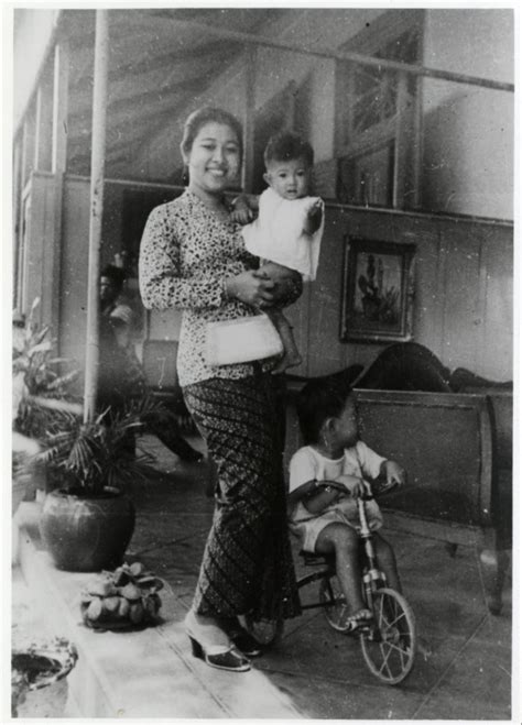 Indonesia Zaman Doeloe Soekarno Fatmawati Guntur Dan Megawati Di
