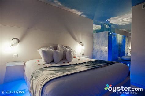 The Sexiest Hotel Bed In The World Business Insider