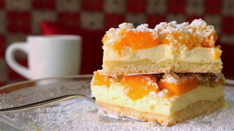 Mandarinen auf dem teig verteilen. Mandarinen-Schmand-Kuchen vom Blech: Rezept und Tipps ...