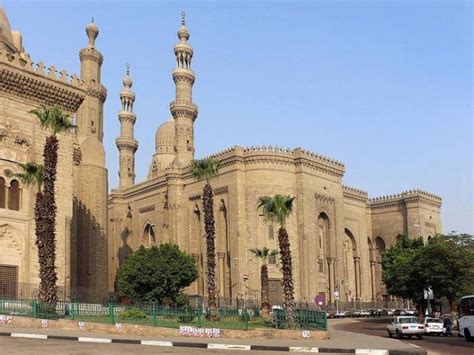 مسجد الرفاعى من أجمل وأضخم المساجد التى تضمها العمارة الإسلامية