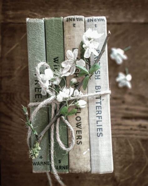 Jan 06, 2021 · the dark academia aesthetic is seriously popular right now. Color Edit #green #aesthetic in 2020 | Book flowers, Flower drawing, Book photography
