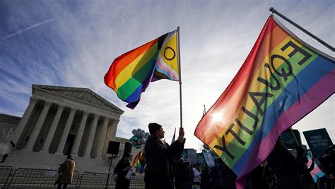 Usa The Supreme Court Approves The Right Of A Web Designer To Refuse Lgbtq Customers Breaking