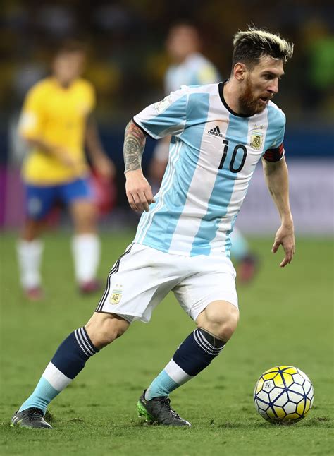 I got a feeling he'll win this world cup. Lionel Messi Photos - Brazil v Argentina - 2018 FIFA World ...