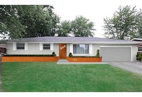 Below is a specific example of my garage and the issue at hand. Exterior Update Help - 1960's Yellow Brick Ranch | Homes ...