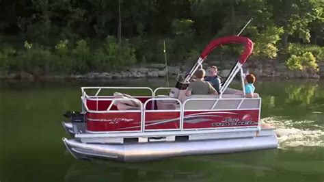 Sun Tracker Boats Bass Buggy Dlx And Et Fishing Pontoons Youtube