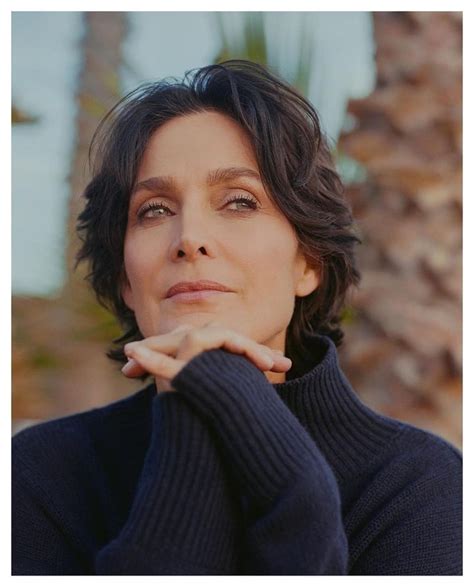 Carrie Anne Moss Picture
