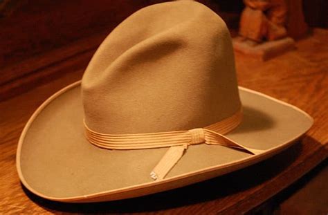 Ulitimate Guide On How To Put Hatbands On Your Cowboy Hats In 2022