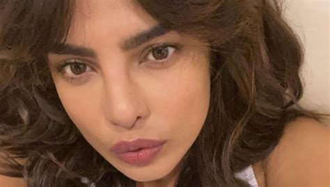 Priyanka Chopra Shares Pouty Selfie On ‘last Monday Of