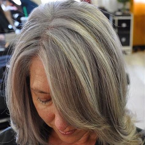 Hairstyles For Older Women Over 50 To 60 In 2021 2022 Page 8 Of 9