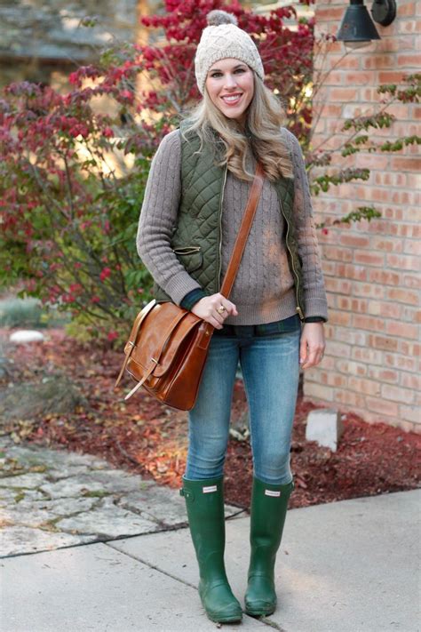 I Do Declaire Layering Up With A Quilted Vest Layered Look For Fall