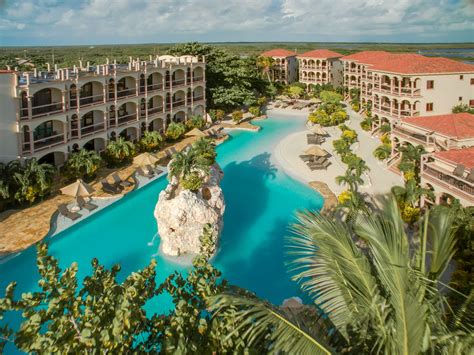 Coco Beach Resort Luxury Beachfront Resort In Ambergris Caye Beach
