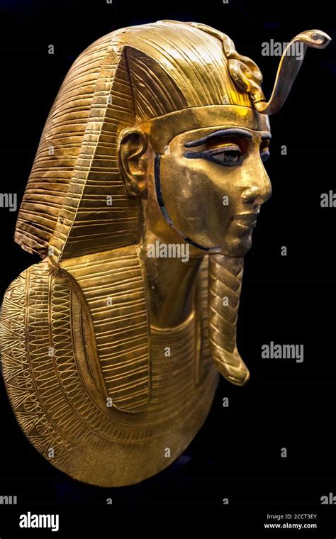 Gold Mask Of King Psusennes I 991 Bc Tanis Museum Of Egyptian