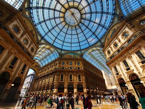 Taking a stroll in the galleria is a popular pastime and is a way of entering the heart of the city,. GALLERIA VITTORIO EMANUELE II: il salotto milanese, storia ...