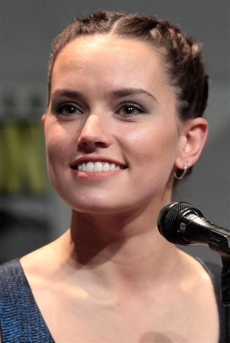 Daisy Ridley Bra Size Age Weight Height Measurements