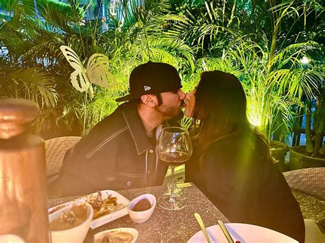 Only entertainment purposes so connect to entertainment and enjoy life. Honey Singh And Wife Shalini Make A Cute Pair, See Their ...