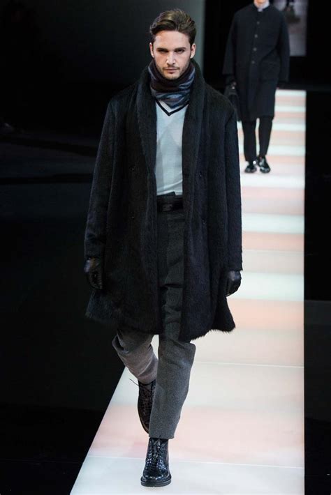 Giorgio Armani Menswear Fw 2015 Milan Graveravens