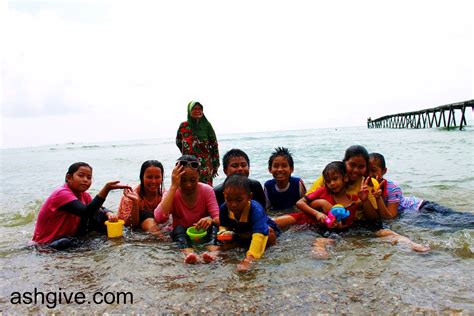 Koleksi gambar aktiviti norman hakim & memey suhaiza ini menunjukkan yang mereka dari pengamatan kami, memey suhaiza kini di'terima baik dalam keluarga norman hakim & tidak. ashgive.blogspot.com: Aktiviti Bersama Keluarga Di Pantai