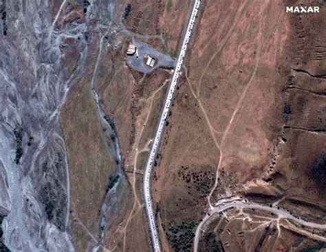 군 동원령 러시아 탈출 행렬 위성사진으로 확인 포착 네이트 뉴스
