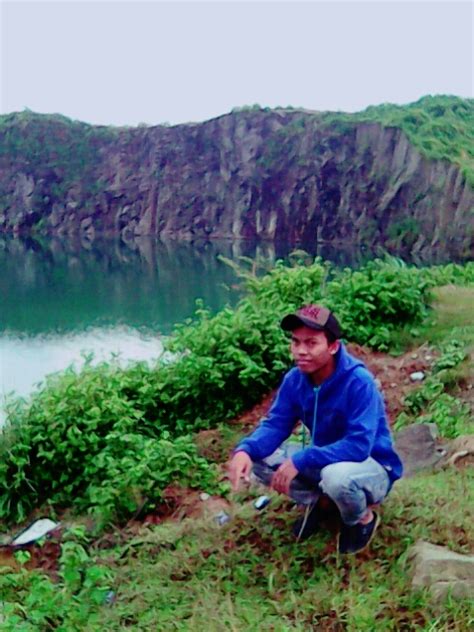 Terbentuk bekas lahan pertambangan batu dan juga pasir yang di kelola oleh pt. Danau quarry eks jayamix rumpin bogor - Berbagi tips dan ...