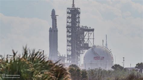 Falcon Heavy Went Vertical At Lc 39a For The First Time Today Heres