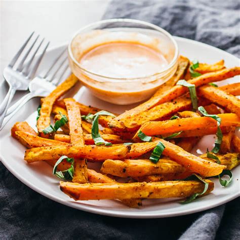 A roundup of our best sweet potato recipes from sides and soups, to casseroles and desserts. Garlic and basil sweet potato fries - Savory Tooth