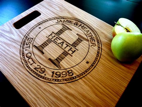 However, if you're making a conventional goal board, the design should reflect both your desires and your personality. Personalized cutting boards