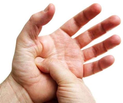 Pain In Palm Of Hands 15 Possible Causes And Treatment