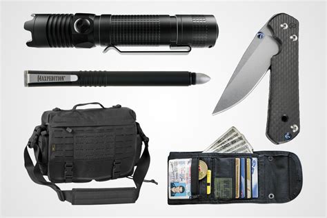 This list of surprisingly cool ideas has something for every man. The 25 Best EDC Gifts for Men 2015 | Everyday Carry