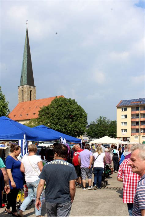 Die seite 1 für aktuelle nachrichten und themen, bilder und videos aus den bereichen news, wirtschaft, politik, show, sport, und promis. Pfingsten - traditioneller Trödelmarkt auf der Springe - Hagen