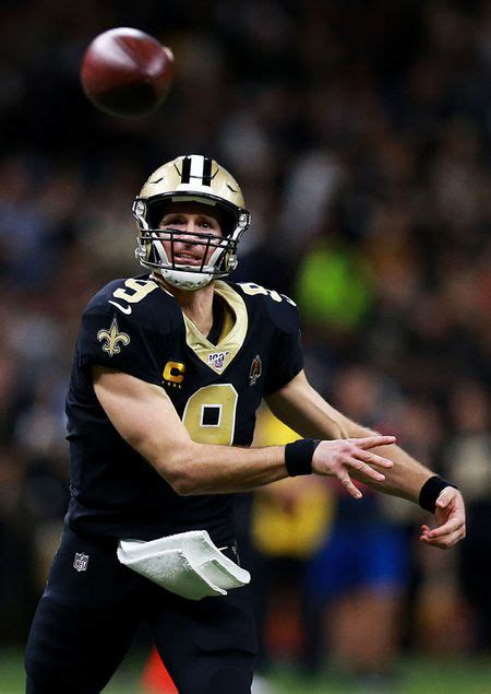 Drew Brees Sets Td Pass Record In Saints Monday Night Rout