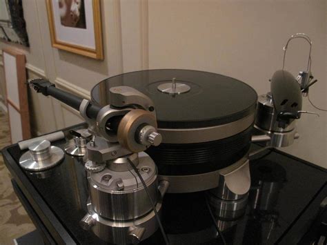 Continuums New Obsidian Turntable Represents An Evolution Of The Core