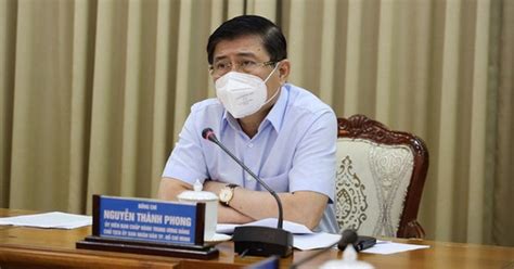 Mua lương thực, thực phẩm, thuốc men, cấp cứu, khám chữa bệnh, tiêm chủng và các trường hợp khẩn cấp khác; Giãn cách theo Chỉ thị 16, TP.HCM chuẩn bị những gì để vừa ...