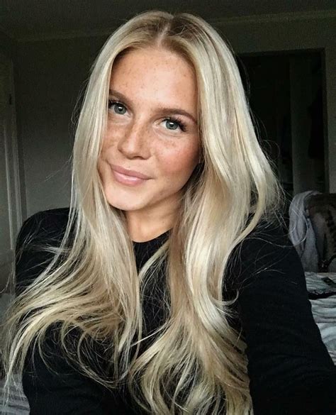 Norwegian Beauty In 2020 Blonde Hair Girl Hair Styles Hair Beauty