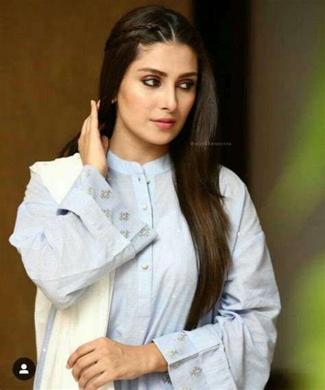 Pin By مهدي البيضاني On Pakistani Actress Pakistani Actress Ayeza
