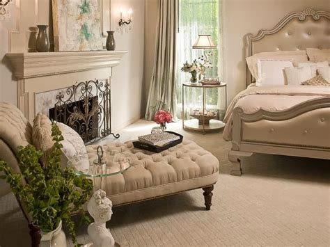 Bounded by four walls, it is the room where we all desire to dream. Modern Furniture: Romantic Bedrooms Decorating : Sexy and ...