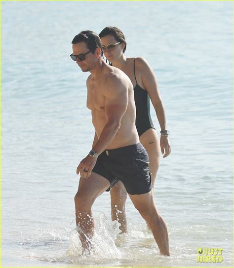 Mark Wahlberg And Wife Rhea Hit The Beach On Vacation In Barbados Photo 4875247 Mark Wahlberg