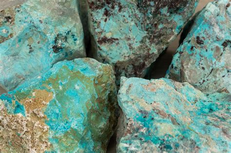 Chrysocolla Meanings And Crystal Properties The Crystal Council