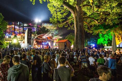 However, jazz remains an important part of the festival. montreux-ville-unique