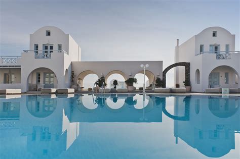 Pin on Art Workshop: Paint Santorini with Artist Susan Nichter