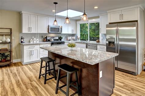 A properly designed small kitchen has minimal clutter and maximum efficiency. small kitchen remodeling ideas - Kitchen Remodeling Ideas as the Amazing Idea - Kitchen Remodel ...