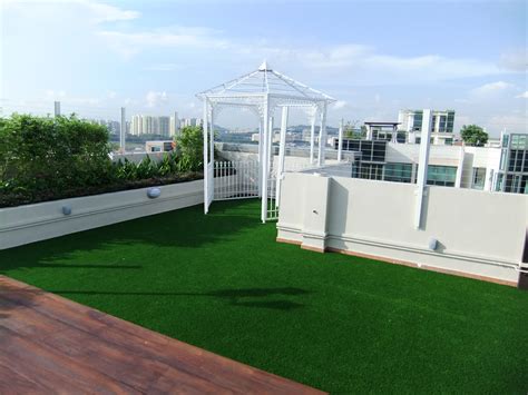 If you're interested in purchasing quality artificial grass at wholesaler prices visit our online shop. Artificial grass for green roof | Advantages of synthetic grass on roofs | Green office