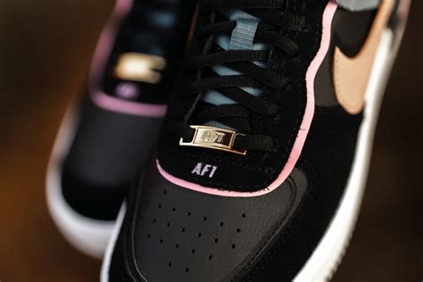 This latest offering of the nike air force 1 sports a white base paired with light and dark shades of pink throughout. Nike Women's Air Force 1 Shadow RTL Black/Metallic Red ...