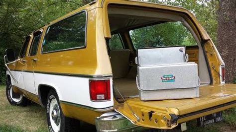 Clean 1975 Chevrolet Suburban ‘trailering Special Bring A Trailer