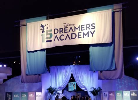 Calling All Dreamers Applications Open For 2023 Disney Dreamers Academy