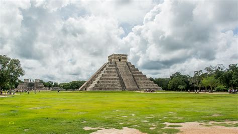 We have a massive amount of desktop and mobile backgrounds. Mexico - Chitzen Itza, El Castillo 4K Wallpaper / Desktop ...