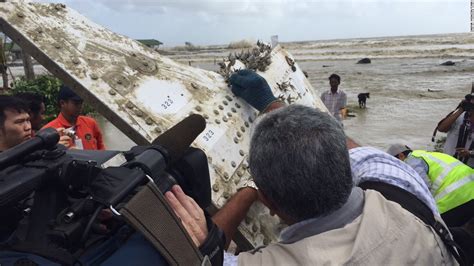 mh370 investigation mystery debris found cnn