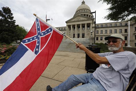 The Old State Flag With The Confederate Battle Emblem Isnt Dead Just Yet